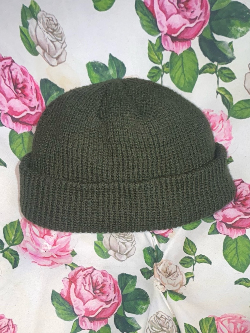 OLIVE GREEN KNIT BEANIE *unisex*